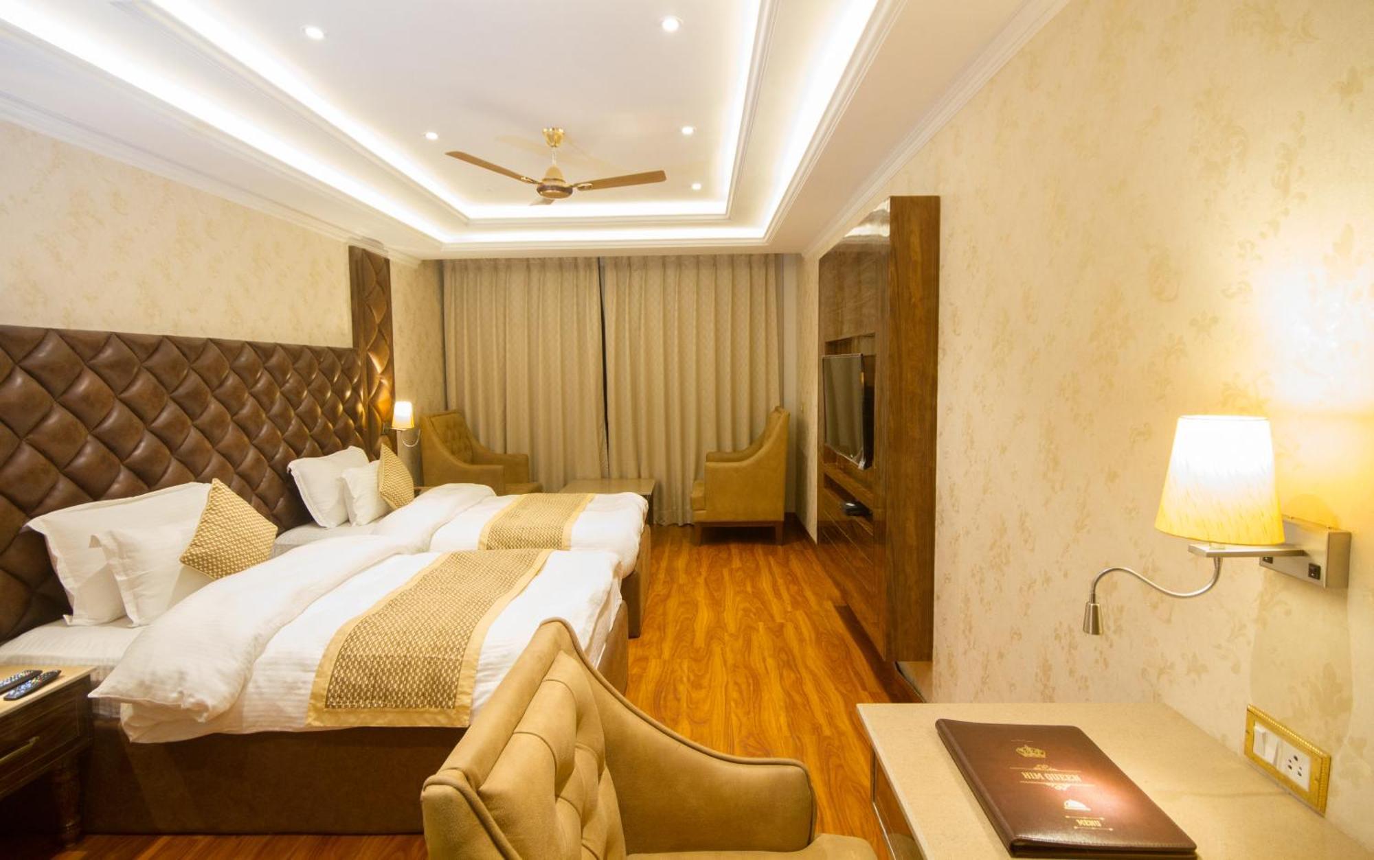 Grand Him Queen Ac Centralized Dharamshala Esterno foto