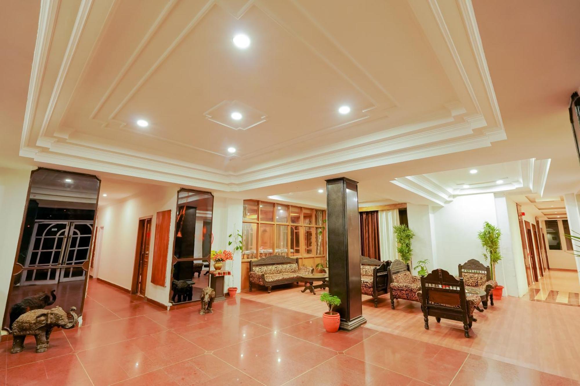 Grand Him Queen Ac Centralized Dharamshala Esterno foto